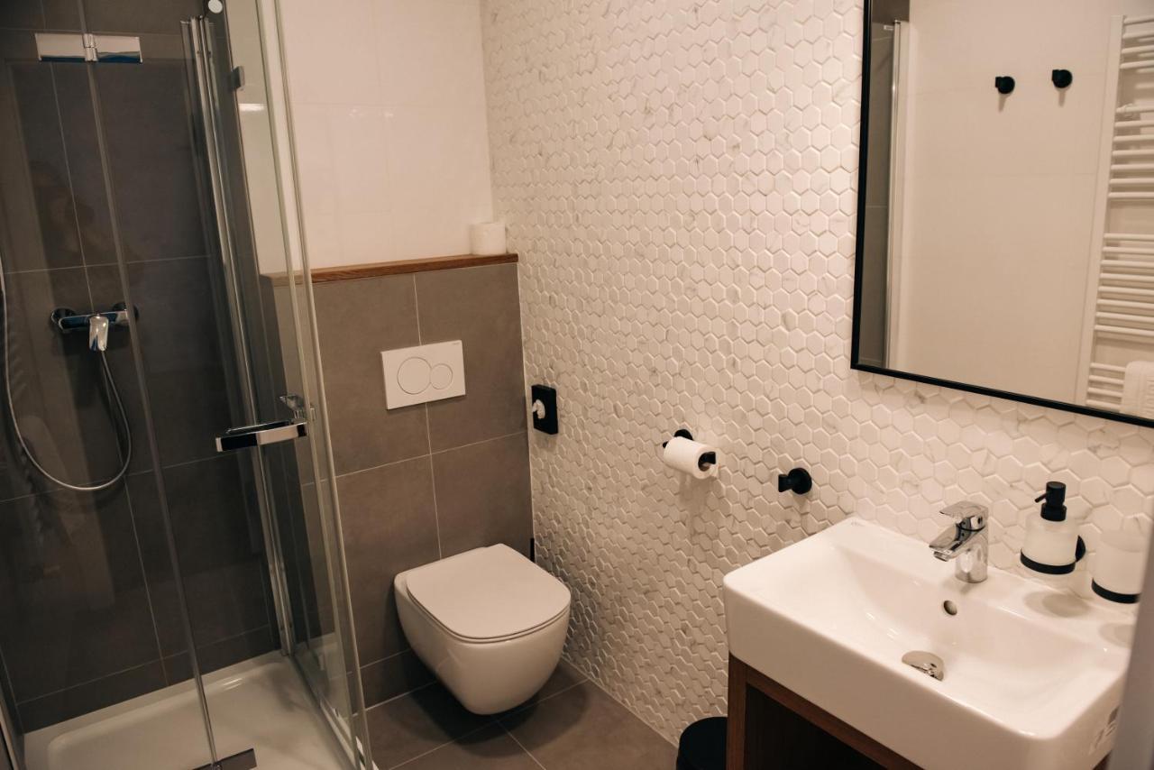Krone Svätý Jur Exterior foto